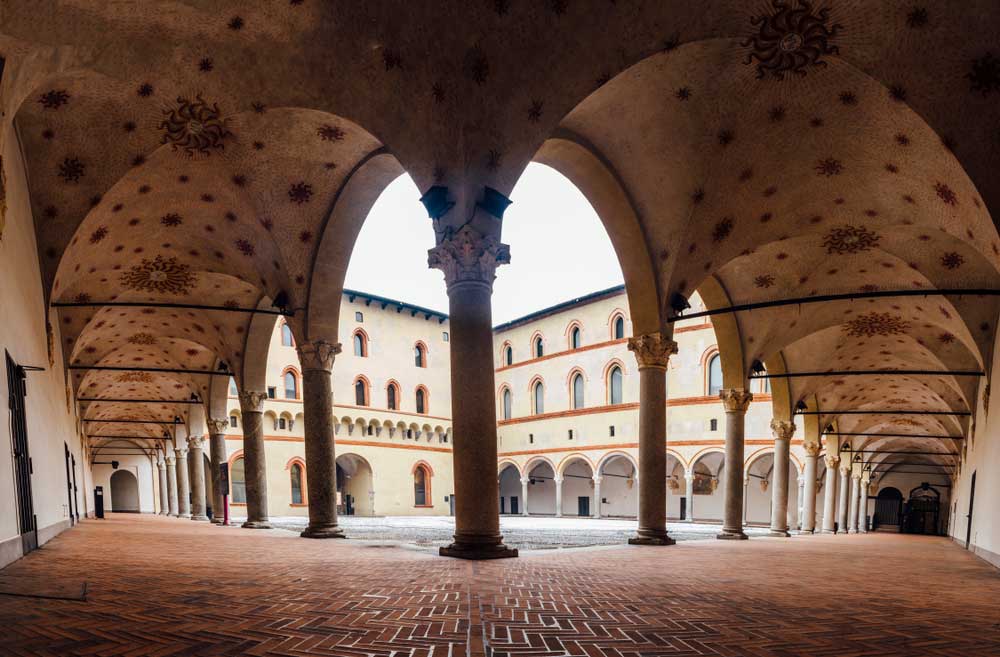 Castello Sforzesco portico medioevo