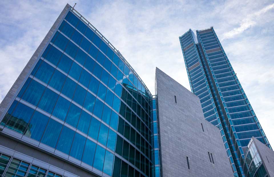 Palazzo Lombardia dietro